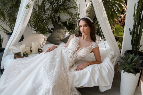 https://elisebride.ro/images/stories/virtuemart/product/SAMMER            (4).jpg